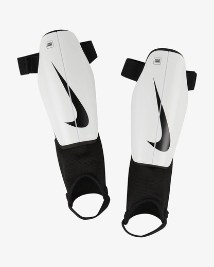 Nike Charge Kids Shin Guards