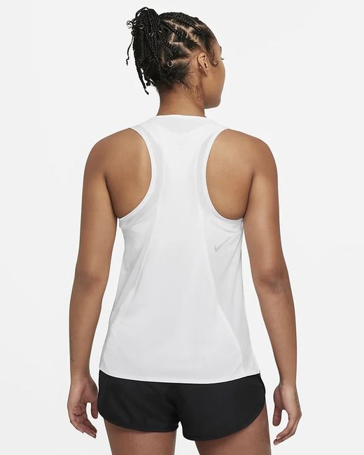 Nike Dri-FIT Race T-shirt