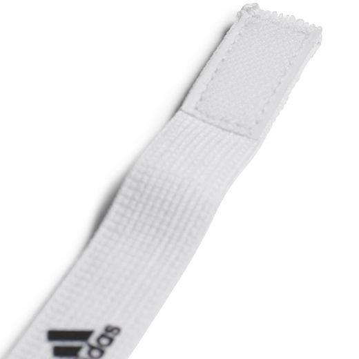 Fijaciones para medias de fútbol