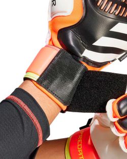 Adidas Predator Match Fingersave Goalkeeper Gloves