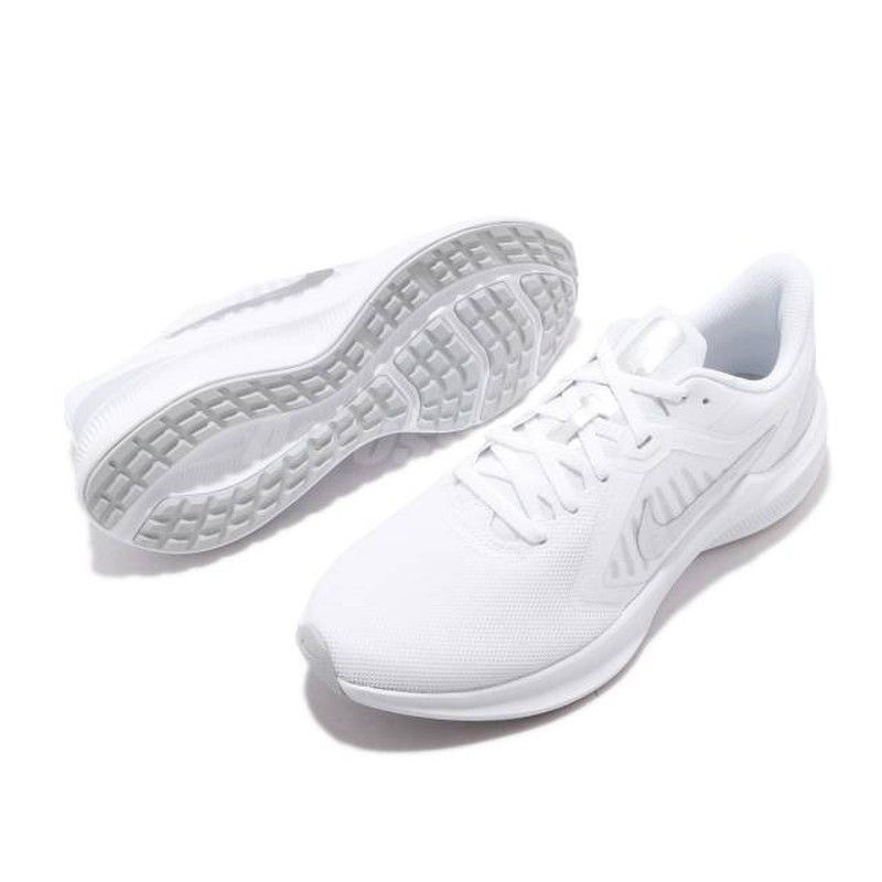 women's downshifter 10 running sneakers